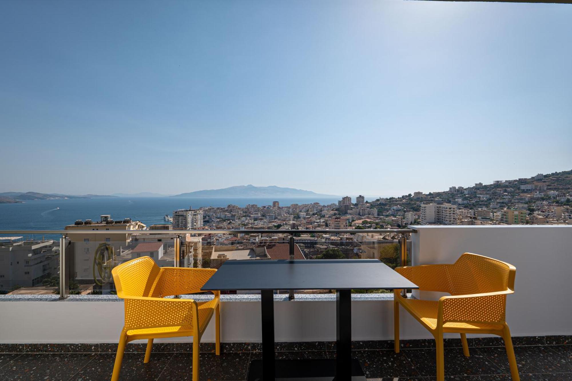 Euphoria Apartments Sarandë Exterior foto